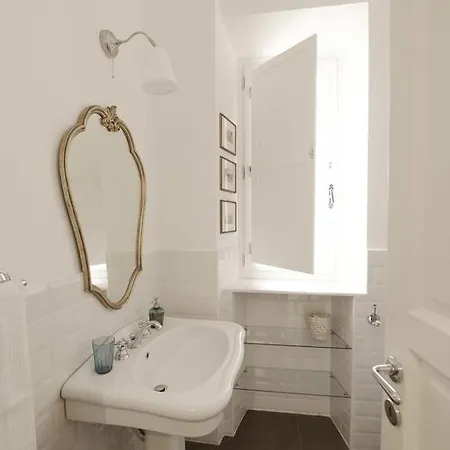 Via Montebello Apartment *
