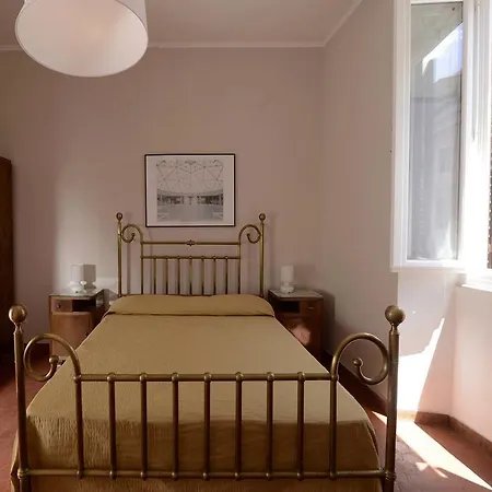 Apartment Via Montebello Rom